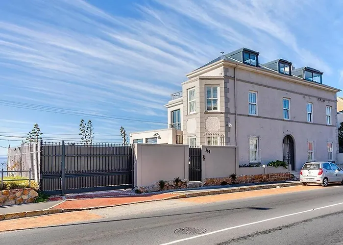 Kalkbay Harbour Retreat
